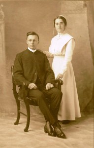 Archie and Abbie McCulloh - Wedding Photo 1916